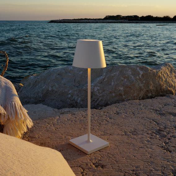 ワイヤレス充電式LEDランプ:エレガンスと照明の自由!
