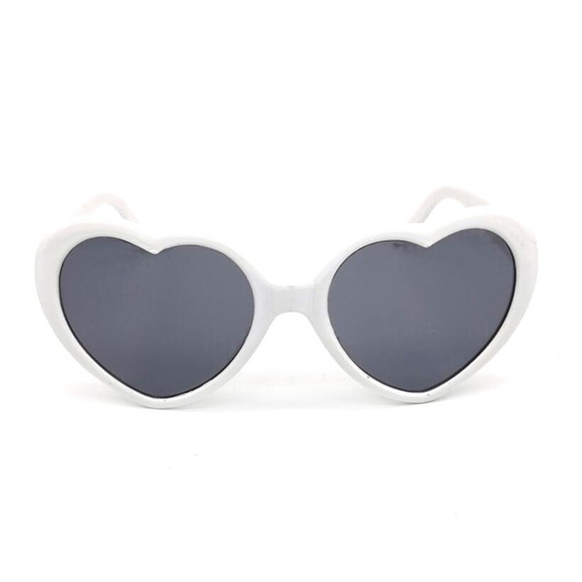 Elegant sunglasses with complete UV protection 